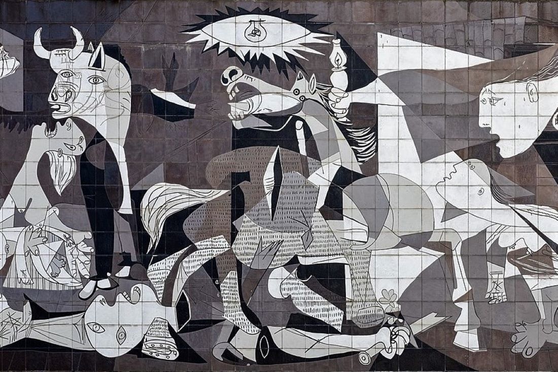 1100px Guernica Reproduction On Tiled Wall Guernica Spain Ppl3 Altered Julesvernex2
