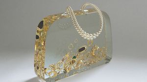 Ted Noten Ageeth S Dowry Bag 1999