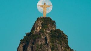 The Moon And Christ The Redeemer